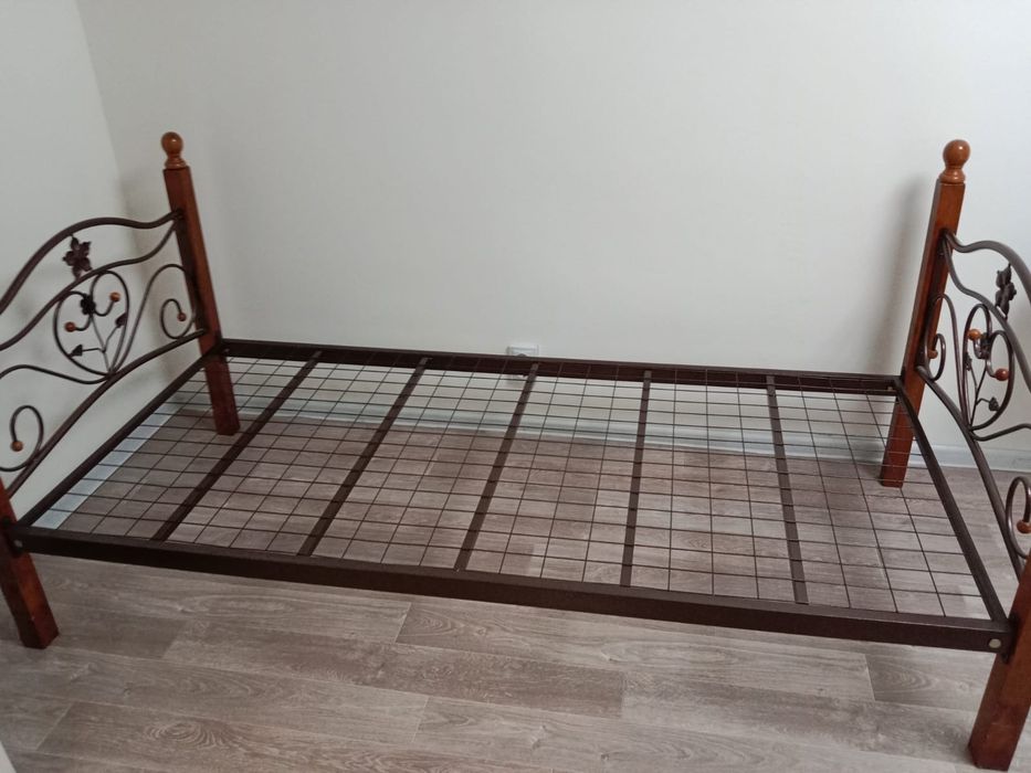 СРОЧНАЯ   Кровать распродажа