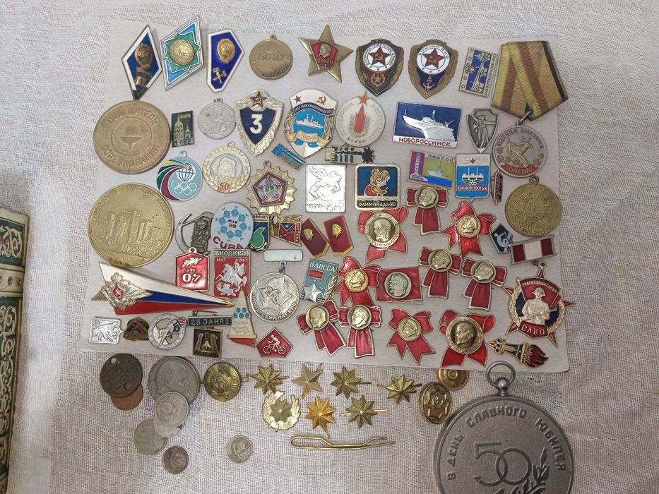 Antikvar buyumlar hammasi optim sotiladi