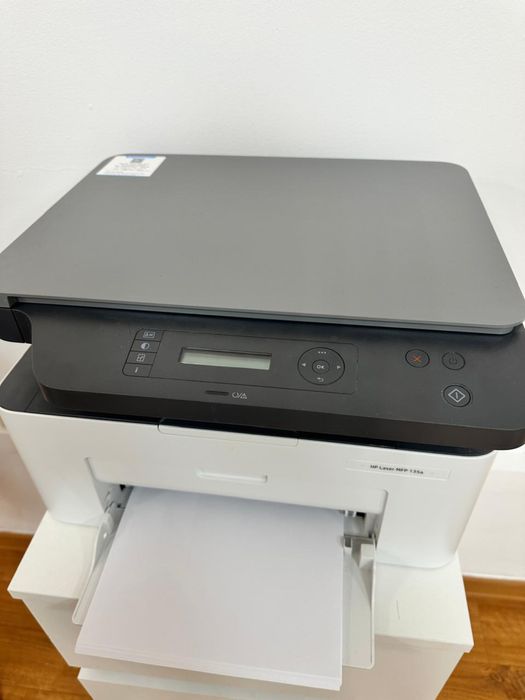 Продаётся многофункциональный принтер HP Laser MFP 135a