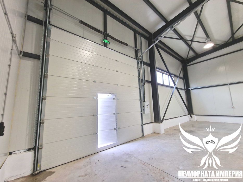 Под наем помещение/склад/хале/търговско/студио 150кв.м. в Асеновград