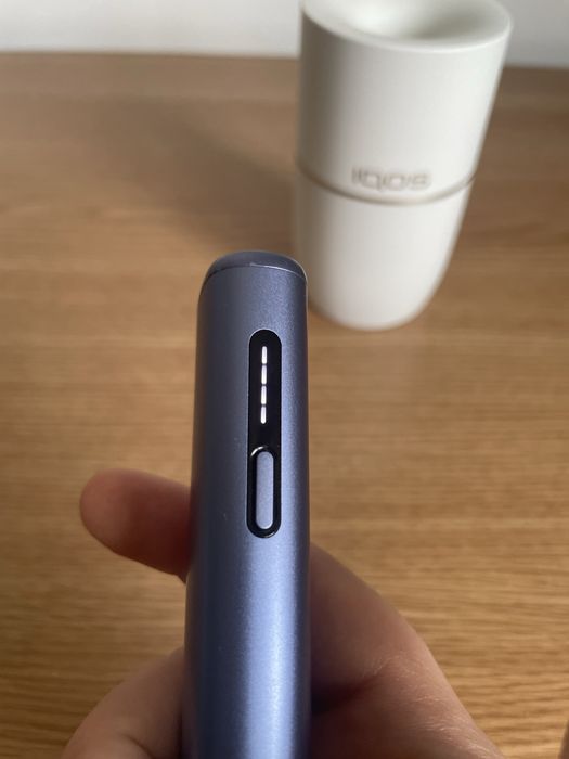 Set Iqos cu scrumiera alba