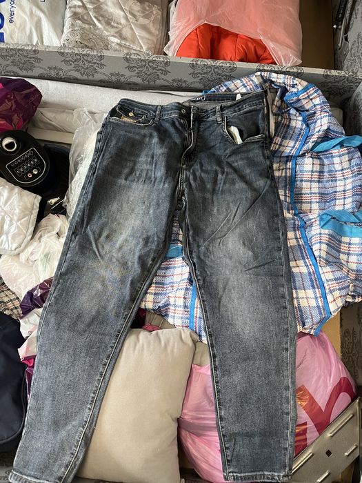 Продам мужские джинсы
