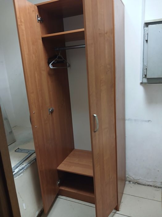 Продам шкаф  плательный