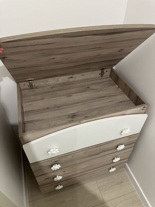 Бебешка кошара и скрин