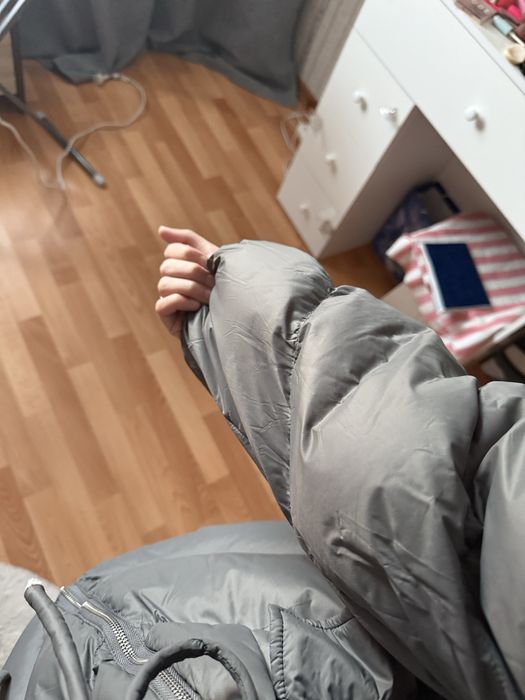 Продам куртку 42-44