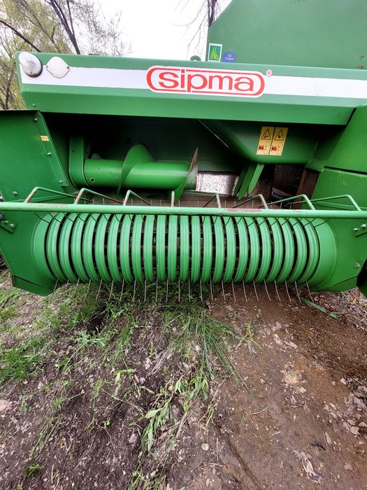 Пресс-подборщик Sipma 224/2. ПРИВОЗНОЙ.