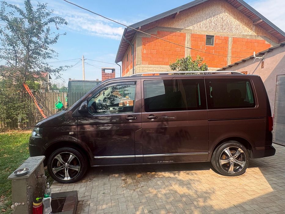 VOLKSWAGEN Multivan 2011 — imagine 3