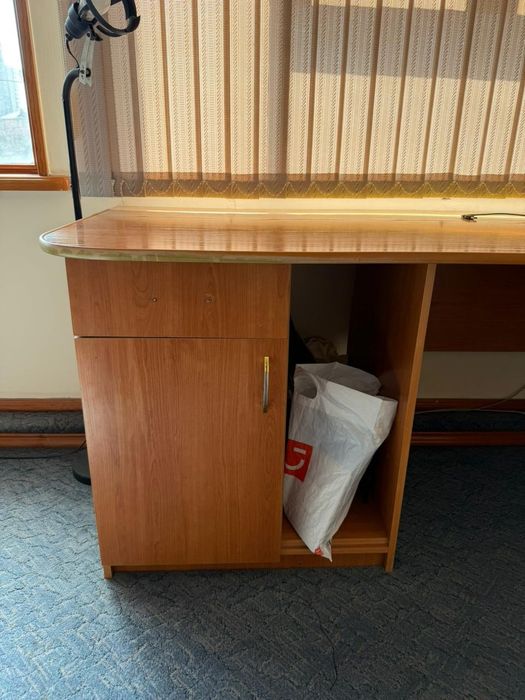 Стол для работы офиса кабинет