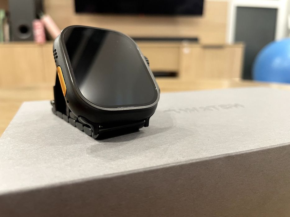 Apple Watch - Ultra 3 49mm Black Titanium Cellular 64GB: 100% батерия, в гаранция до края на 2027
