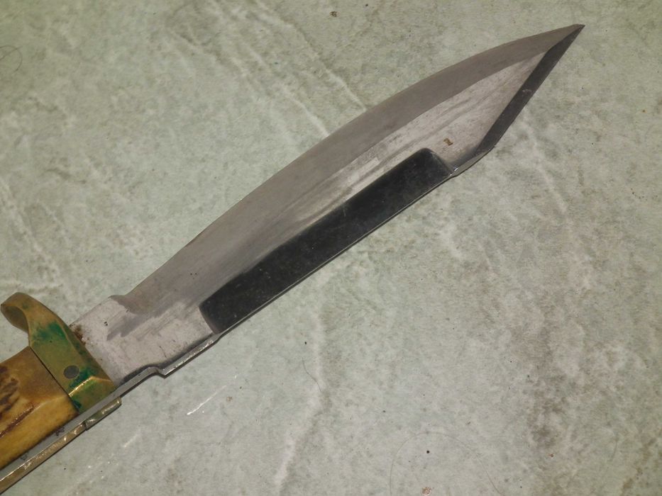 Cutit de vánátoare maghiar retro cu plásele din corn + toc piele nr.2