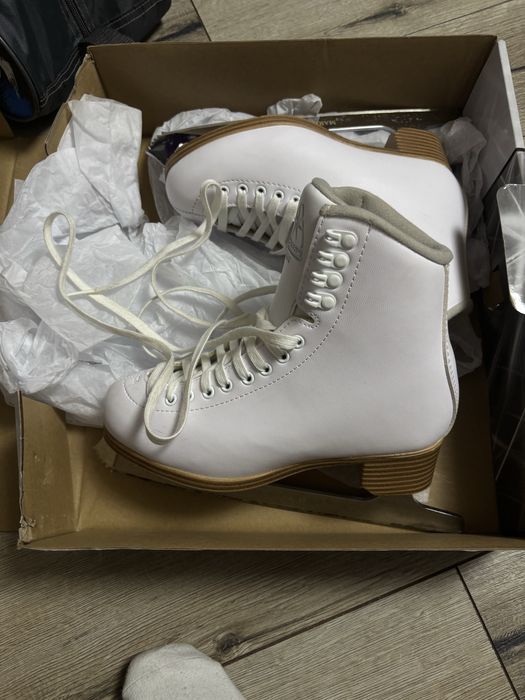 Коньки фигурные Jackson Classic 500