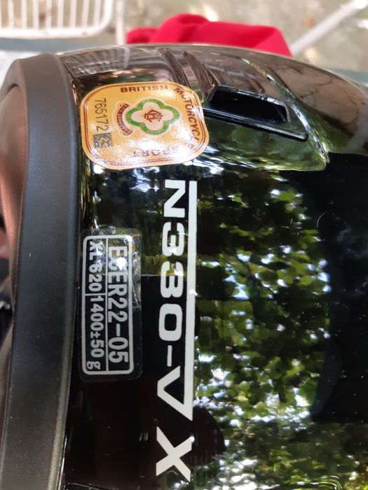 Мото каски и ръкавици