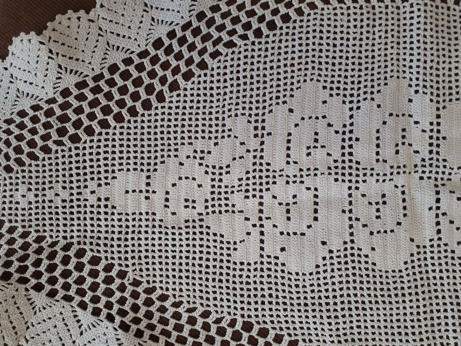 Карета, покривка и блуза на една кука