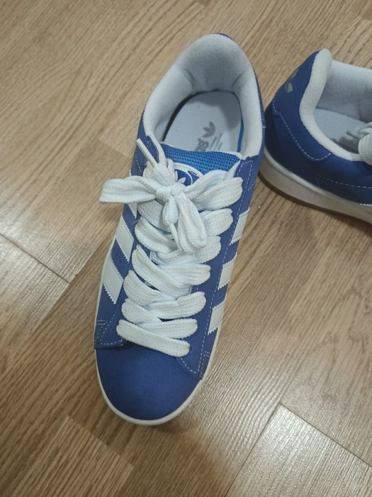 Кроссовки Campus фирмы adidas