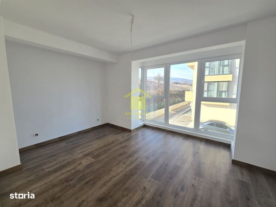 Apartament 2 camere, etaj 1, zona Sesul de Sus — fotografia 3