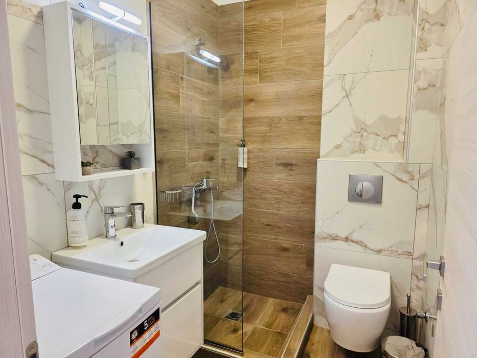 Апартамент с басейн- Паралия Офринио