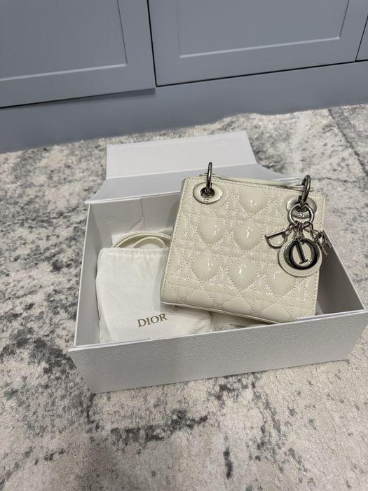белая сумка Lady Dior