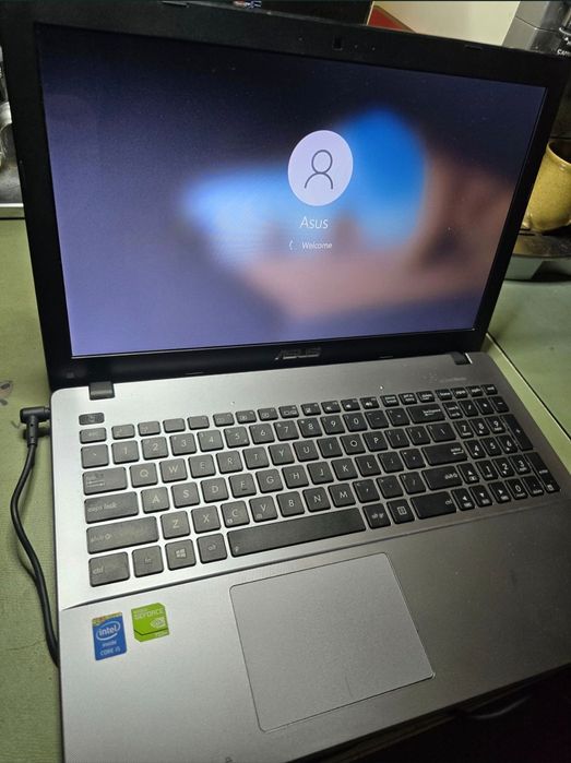 Laptop Asus i5 nvidia 720m
