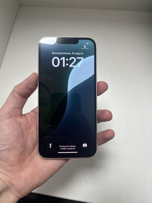 Айфон 13 в хорошем состояний