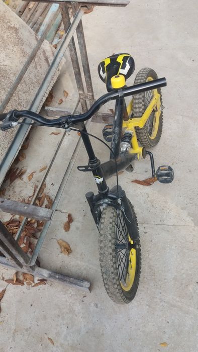 Velosiped.         .