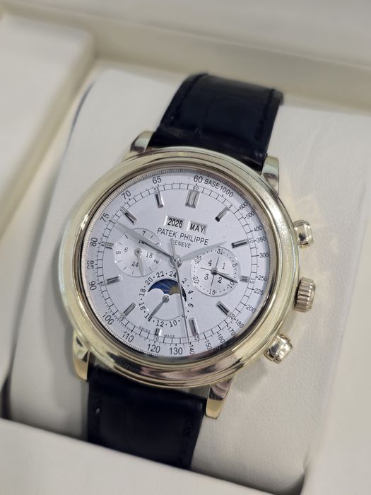 Продам золотые часы