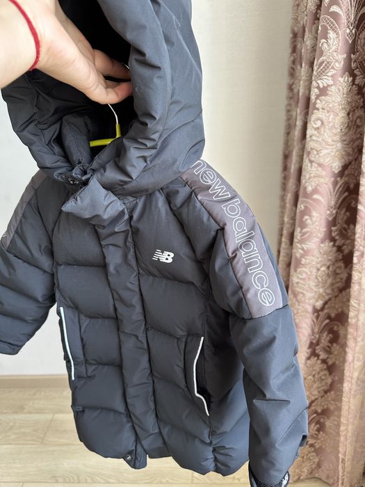 Продаю детский пуховик New Balance.
