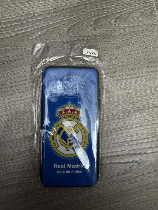 Продам чехлы на телефон Real Madrid на Redmi 5 и Samsung A6