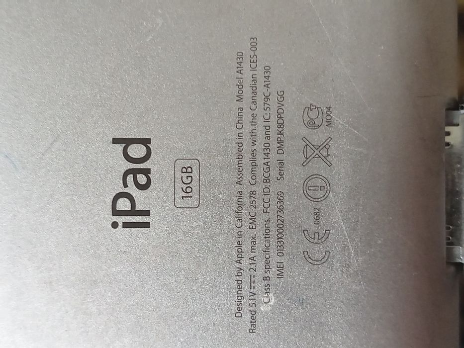 Продаеться IPAD 2, 3  на запчасти или востановление