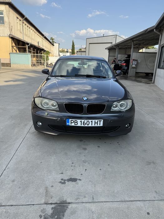 Продавам BMW 120i