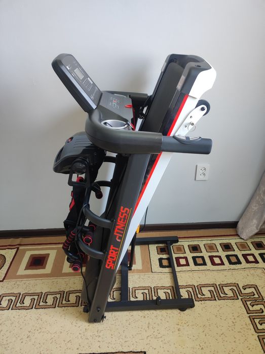 Беговой дорожка почти новый