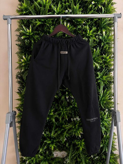 Trening Essentials Fear of God Negru