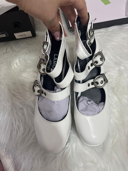 Sandale închise cu platforma noi