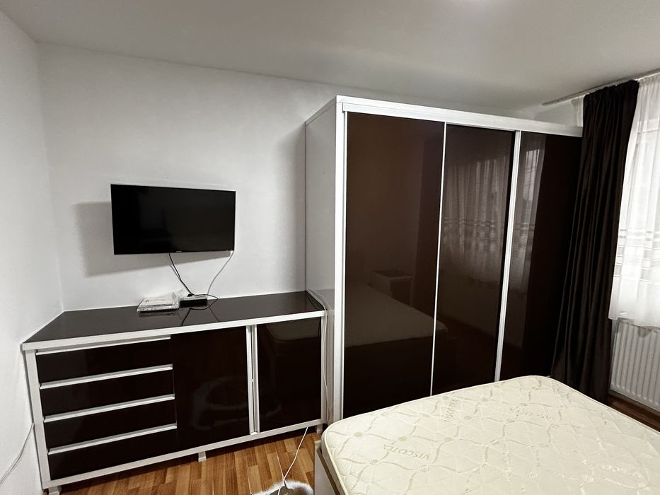 Inchiriez apartament 2 camere Obcini