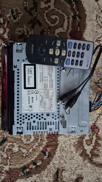 продам магнитолу sony cdx ca900