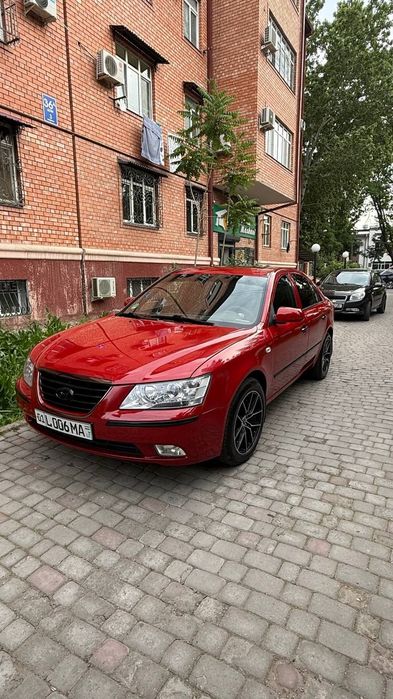 HYUNDAI Sonata NF 2009 пропан