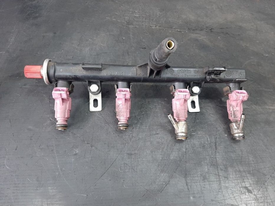 rampa cu injectoare 1.4 b 843a1000 fiat idea panda 2 punto stilo 0280156183
