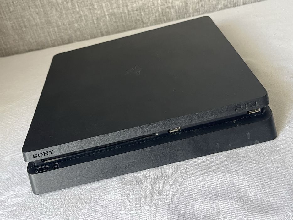 PS4 Slim 1TB + оригинальный DualShock 4 + коробка