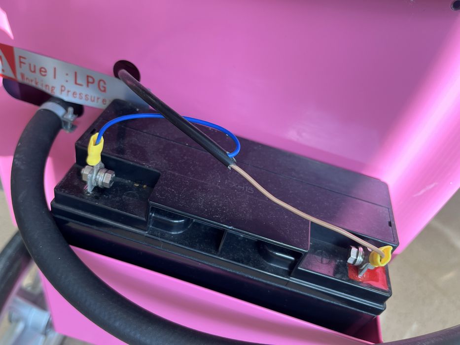 Машина за захарен памук