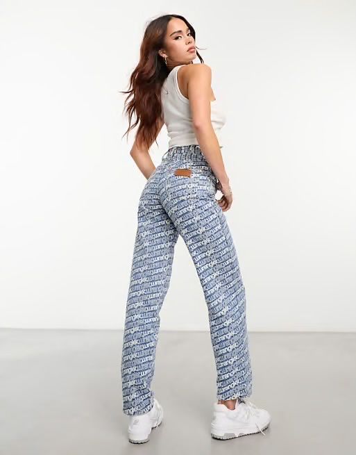 Дамски дънки с права кройка/ Mom jeans на Wrangler