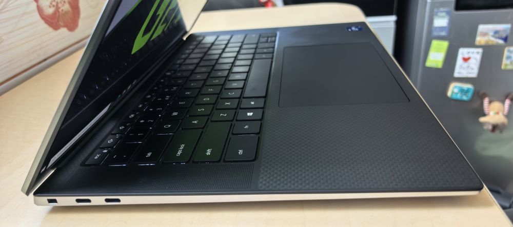 Laptop Dell Precision 5560_i9 vPRO 11950H_32GB DDR4_RTX A2000 // _NOU_