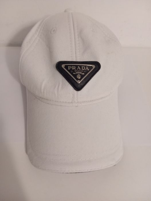 Șapcă Prada originala