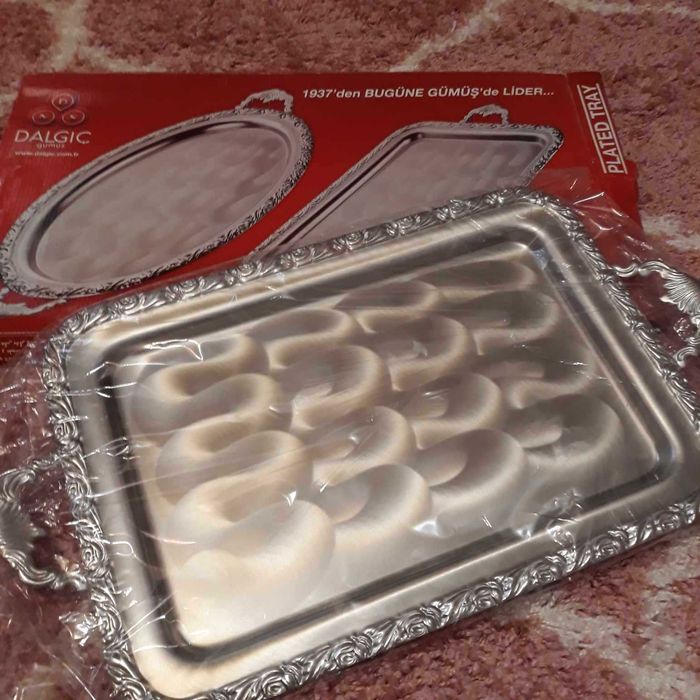 Посребрен Поднос