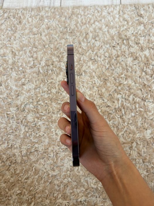 Продаю Айфон 14 про 256гб