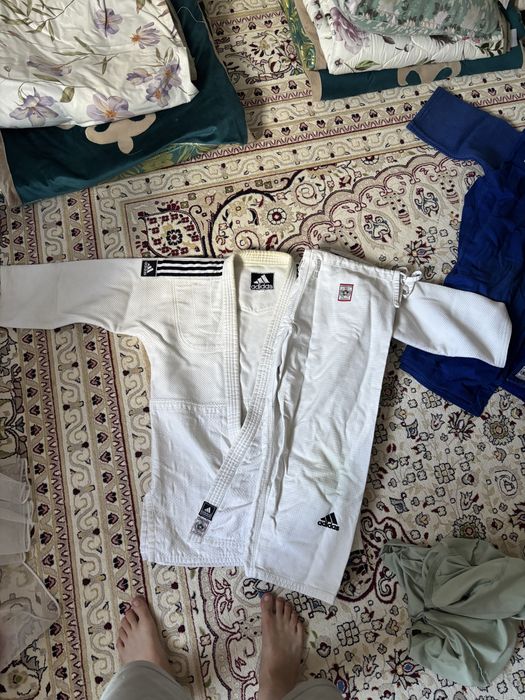 Продается кимоно для дзюдо