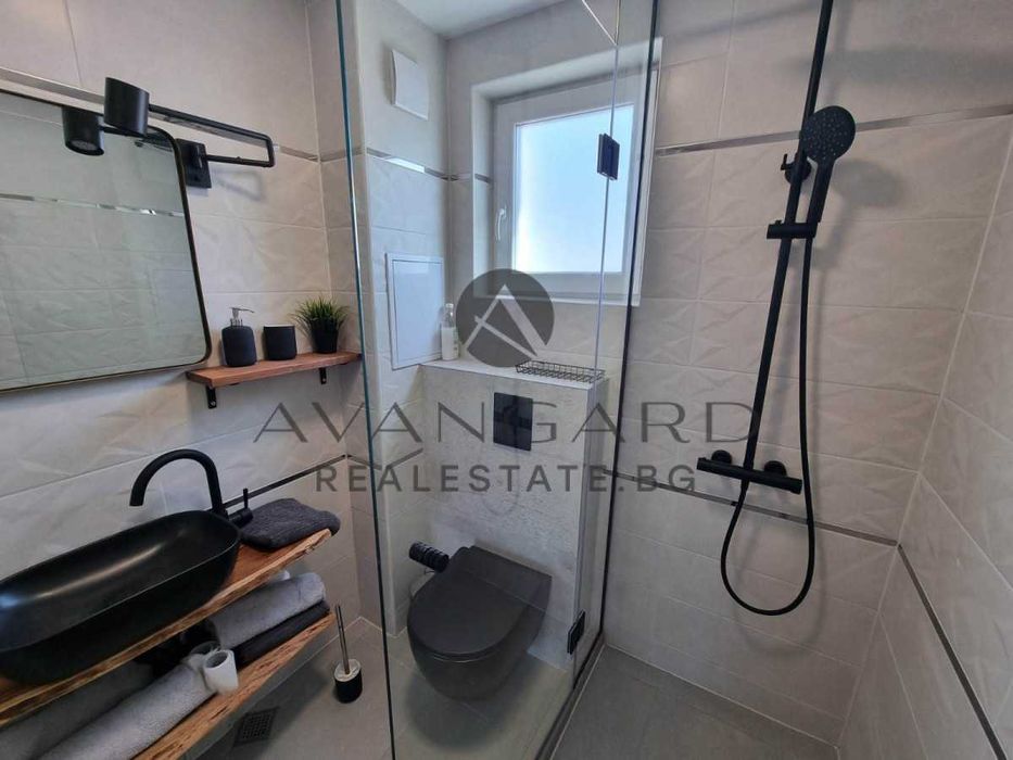 Продава се Тристаен апартамент в Пловдив, Център - 120 кв.м за 2959 €/кв.м - Снимка #8