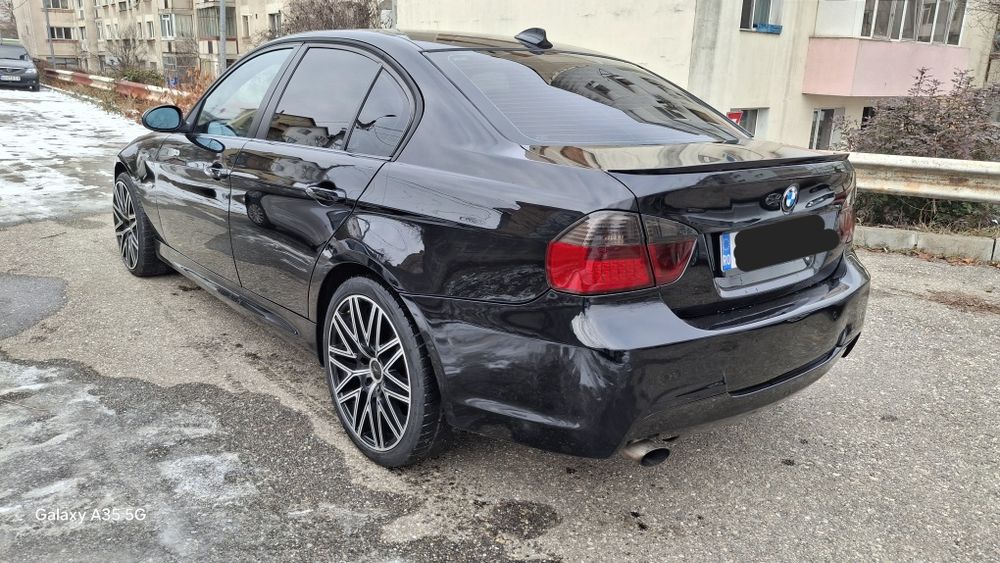 Vând BMW  E90  M / Paket  2007  2.0 ,D ,163 cp