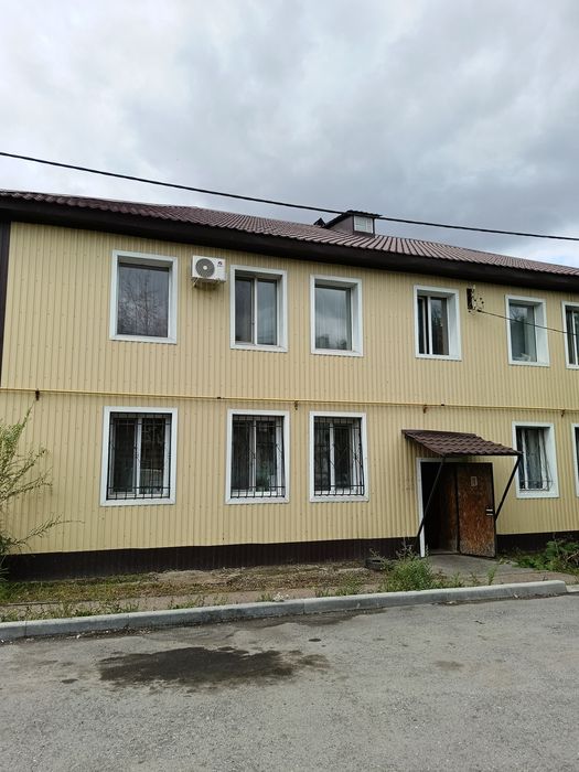 Продам квартиру на клуб строителей