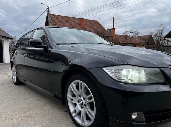 Eladó BMW e91 318i 2010