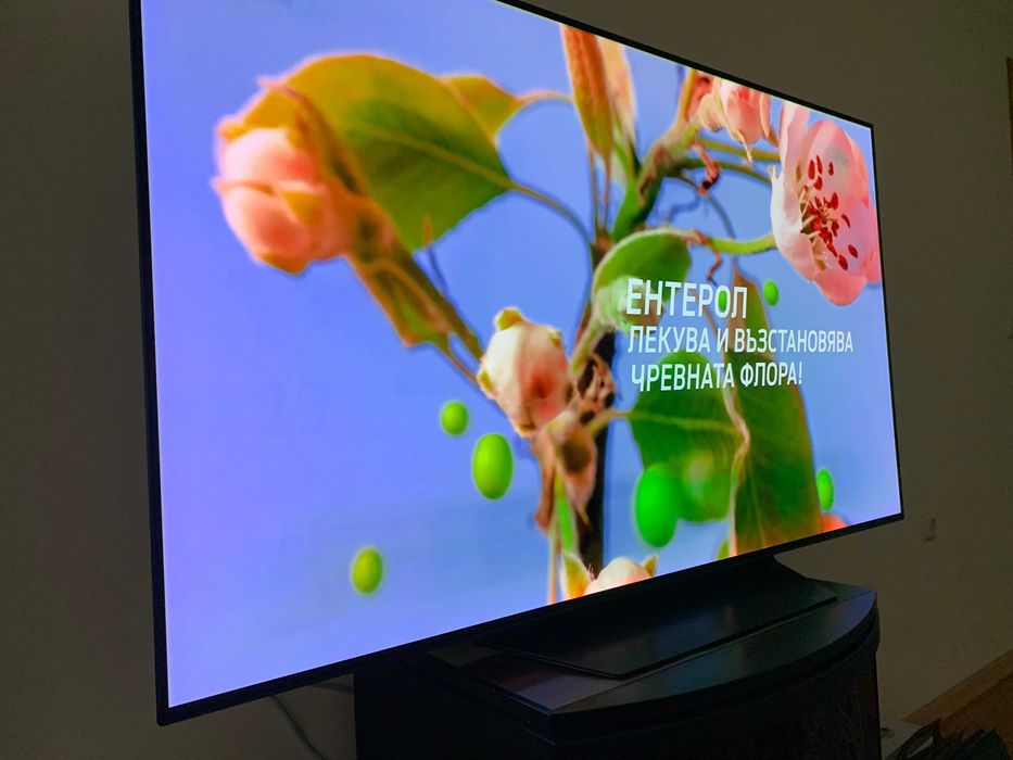 Телевизор LG  OLED 55 инча
