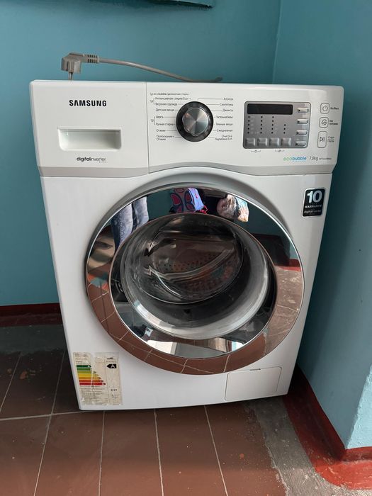 Продам стиральную машинку